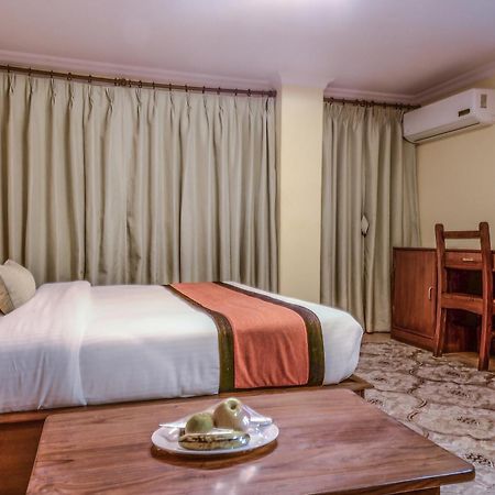 Hotel Raniban Arcade Pokhara Exteriör bild