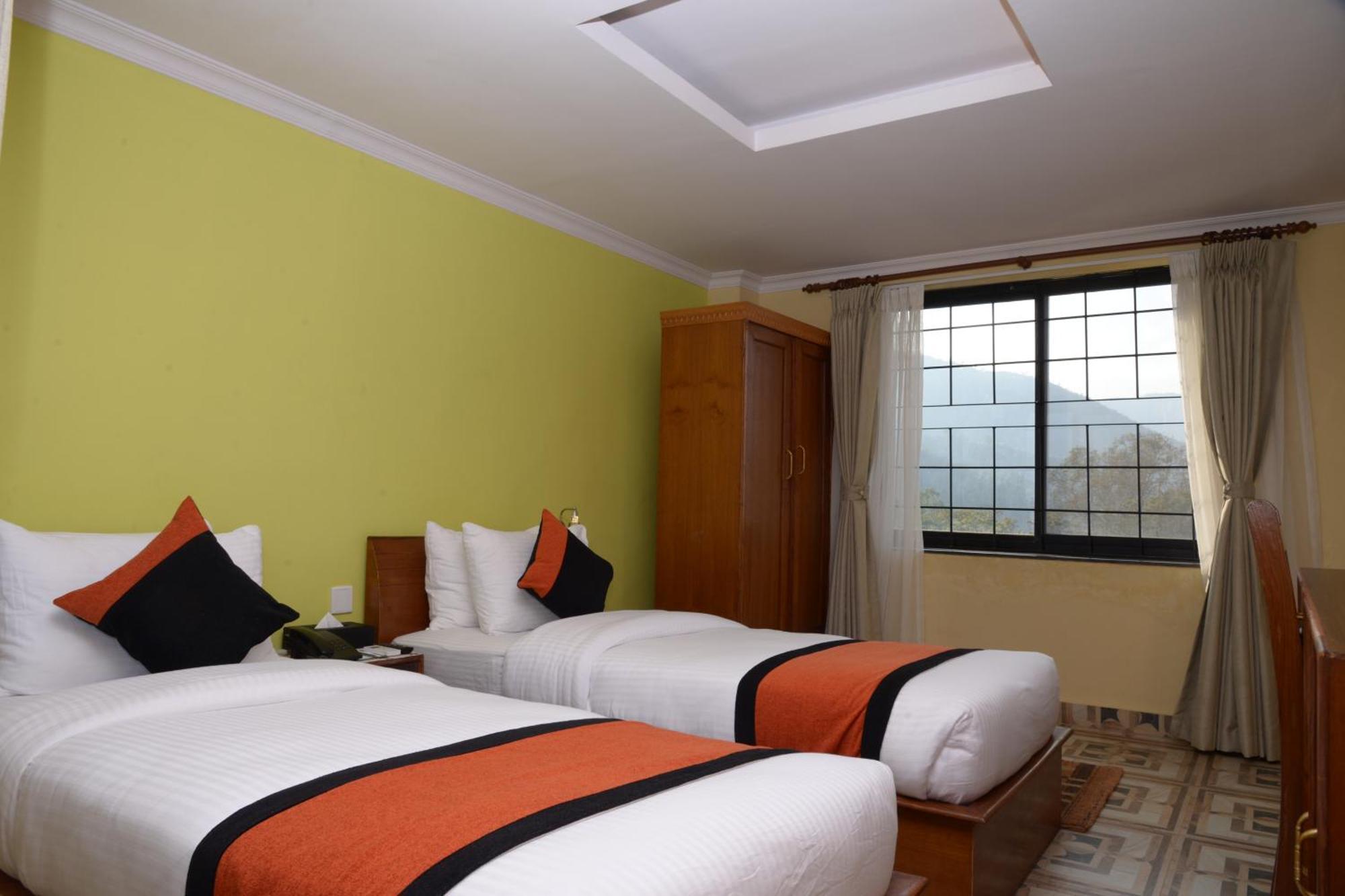 Hotel Raniban Arcade Pokhara Exteriör bild