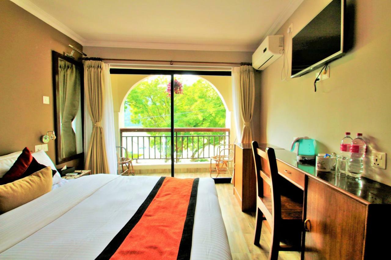 Hotel Raniban Arcade Pokhara Exteriör bild