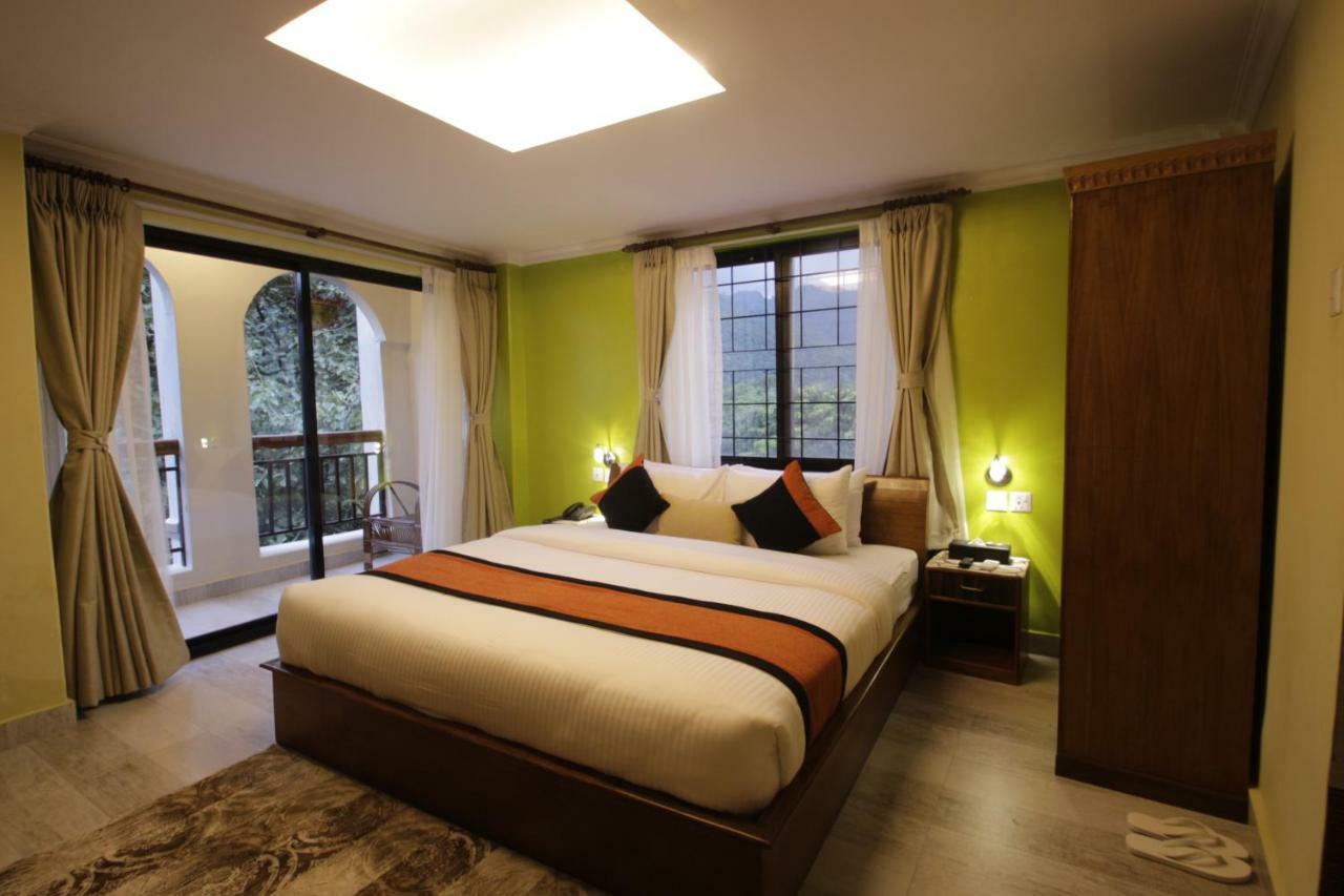 Hotel Raniban Arcade Pokhara Exteriör bild